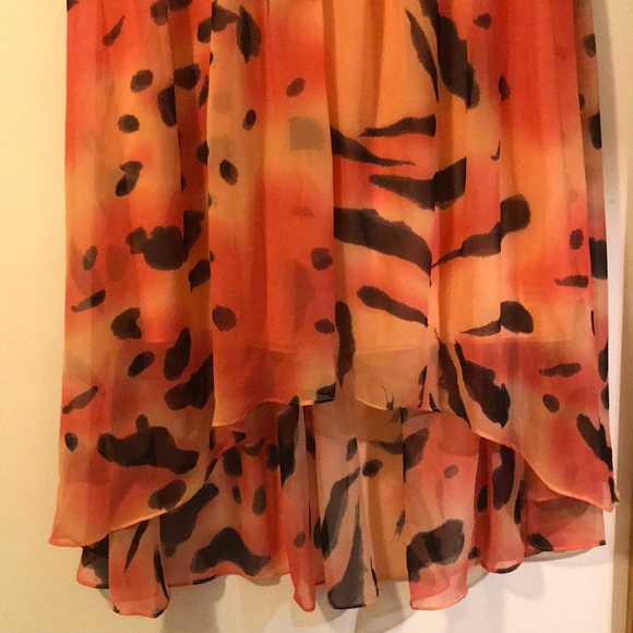 Vibrant Dress for A Party Animal! - Picture 3 of 4